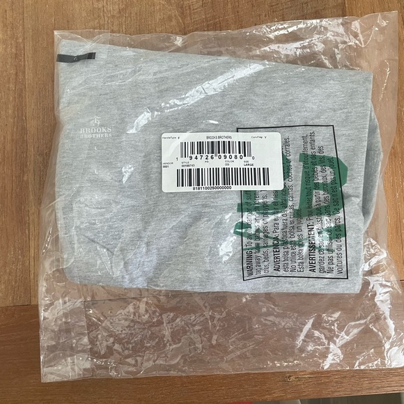 Large Brooks Brothers Nautical T-Shirt - Picture 5 of 5